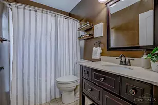 3396 Greencrest Ct, Green Township, OH 45248 - Photo 12