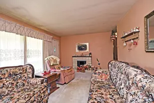 9626 Manhattan Dr, Cincinnati, OH 45251 - Photo 8