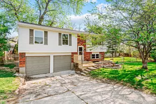 4476 Bridlewood Ln, Batavia, OH 45103 - Photo 2