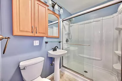 1063 Newcastle Drive, Springfield Township, OH 45231 - Photo 12