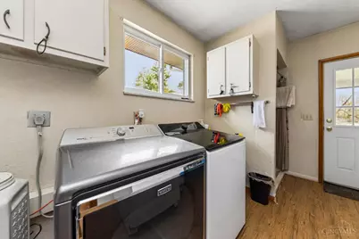 3911 Campbell Road, Perry Township, OH 45118 - Photo 18