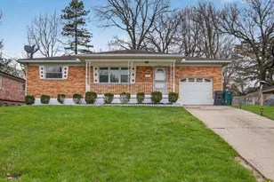 2667 Fairhill Dr, Cincinnati, OH 45239 - Photo 1