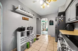 722 Compton Rd, Springfield Township, OH 45231 - Photo 10