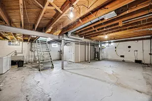 722 Compton Rd, Springfield Township, OH 45231 - Photo 22