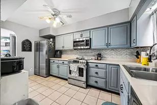 722 Compton Rd, Springfield Township, OH 45231 - Photo 8