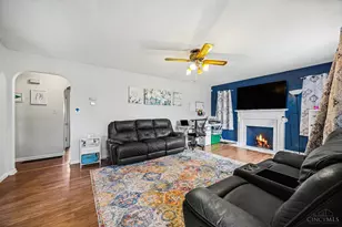 722 Compton Rd, Springfield Township, OH 45231 - Photo 6