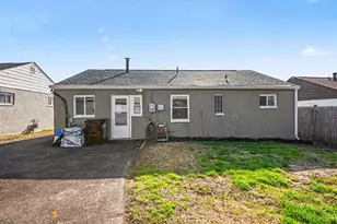 8241 Georgianna Dr, Colerain Township, OH 45239 - Photo 14