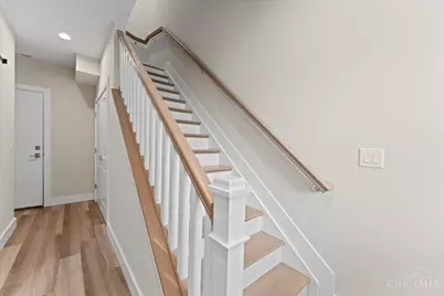 3906 Edwards Road #B, Cincinnati, OH 45209 - Photo 8