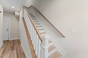 3906 Edwards Rd, Cincinnati, OH 45209 - Photo 8