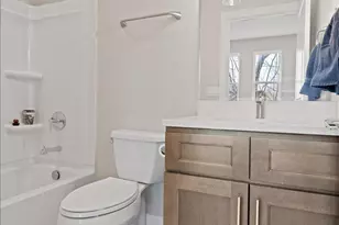 3906 Edwards Rd, Cincinnati, OH 45209 - Photo 10