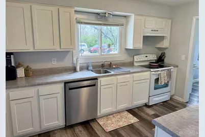 2241 Hamilton Cleves Road, Hamilton, OH 45013 - Photo 12