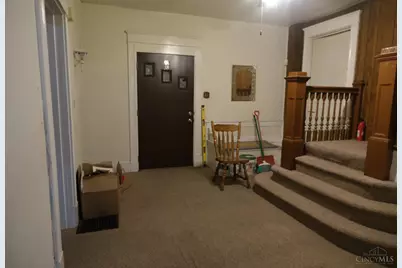 835 Lexington Avenue, Cincinnati, OH 45229 - Photo 2