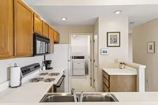 11570 Regency Square Ct, Colerain Township, OH 45231 - Photo 10