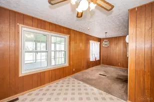 654 Arlington Dr, Union Township, OH 45244 - Photo 14