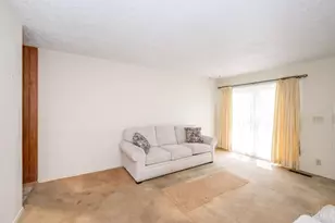 654 Arlington Dr, Union Township, OH 45244 - Photo 8