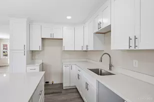 8474 Donna Ln, Sycamore Township, OH 45236 - Photo 12