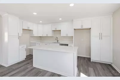 8474 Donna Lane, Sycamore Township, OH 45236 - Photo 10