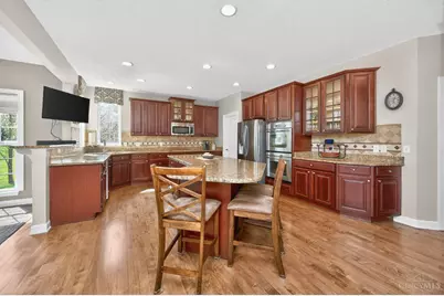 5559 Falling Wood Court, Miami Township, OH 45150 - Photo 6