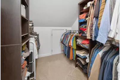 5559 Falling Wood Court, Miami Township, OH 45150 - Photo 38