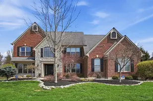 858 River Forest Dr, Hamilton Township, OH 45039 - Photo 2