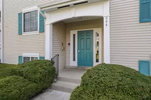 556 Aspen Glen Dr, Union Township, OH 45244 - Photo 2