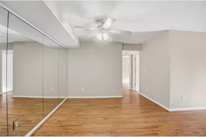 556 Aspen Glen Drive #802, Union Township, OH 45244 - Photo 12