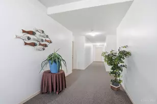 556 Aspen Glen Dr, Union Township, OH 45244 - Photo 4