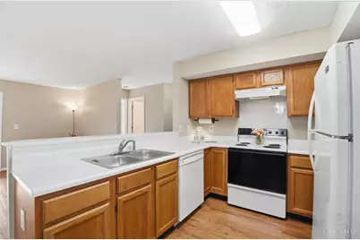 556 Aspen Glen Drive #802, Union Township, OH 45244 - Photo 16