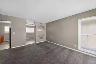 8844 Ebro Ct, Springfield Township, OH 45231 - Photo 12