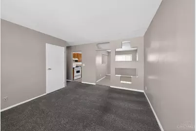 8844 Ebro Court, Springfield Township, OH 45231 - Photo 6