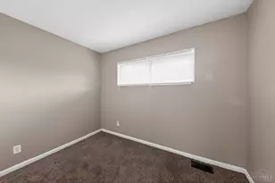 8845 Ebro Ct, Springfield Township, OH 45231 - Photo 18