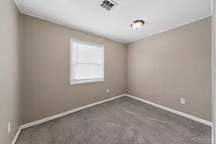 9710 Loralinda Dr, Colerain Township, OH 45251 - Photo 14