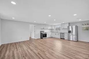 104 W Laird St, Cleves, OH 45002 - Photo 6