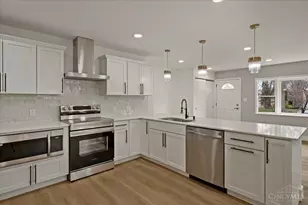 9197 Long Ln, Springfield Township, OH 45231 - Photo 2