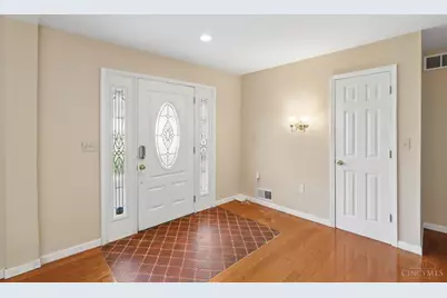 1208 Bellwood Drive, Loveland, OH 45140 - Photo 4