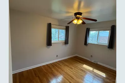 3041 Westknolls Lane, Cincinnati, OH 45211 - Photo 4