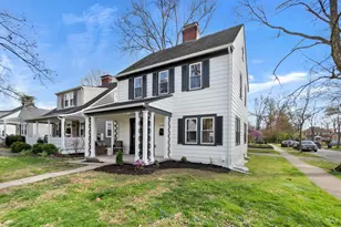 6975 Cambridge Ave, Mariemont, OH 45227 - Photo 2