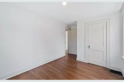 6975 Cambridge Avenue, Mariemont, OH 45227 - Photo 20