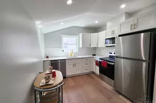 208 Johnson St, Hillsboro, OH 45133 - Photo 6