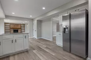 4878 Highpoint Ct, Liberty Township, OH 45011 - Photo 4