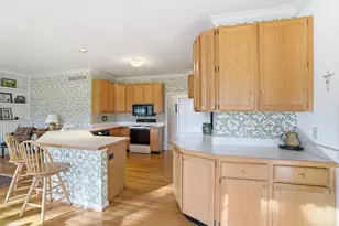 9482 Lake View Dr, Loveland, OH 45140 - Photo 10