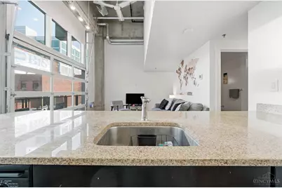 353 W Fourth Street #209, Cincinnati, OH 45202 - Photo 14