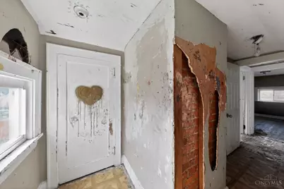 1919 Sundale Avenue, Cincinnati, OH 45239 - Photo 18