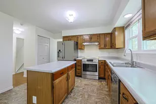 818 Genenbill Dr, Delhi Township, OH 45238 - Photo 10