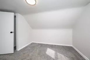 4833 Fairview Ave, Cincinnati, OH 45242 - Photo 30