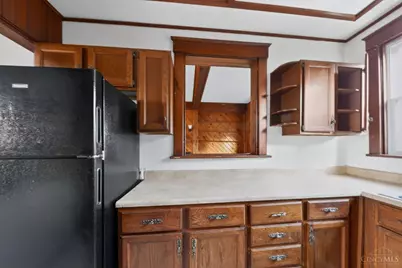 8627 Reading Road, Reading, OH 45215 - Photo 10