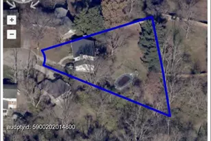 502 Blossomhill Ln, Springfield Township, OH 45224 - Photo 8