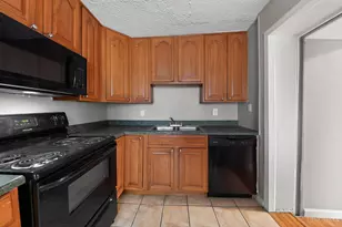 8634 Daly Rd, Springfield Township, OH 45231 - Photo 6