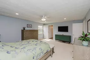 9043 Academy View Ct, Washington Twp, OH 45458 - Photo 32