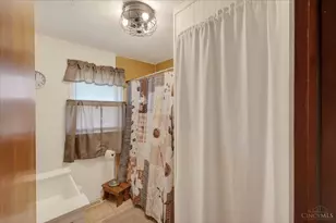 6910 Brad Rd, Paint Township, OH 45133 - Photo 8